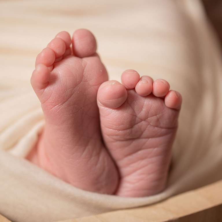 Neugeborenenshooting, Newborn, Babyfotografie, kleines Wunder, Manuela Reichel Fotografie, Nürnberg